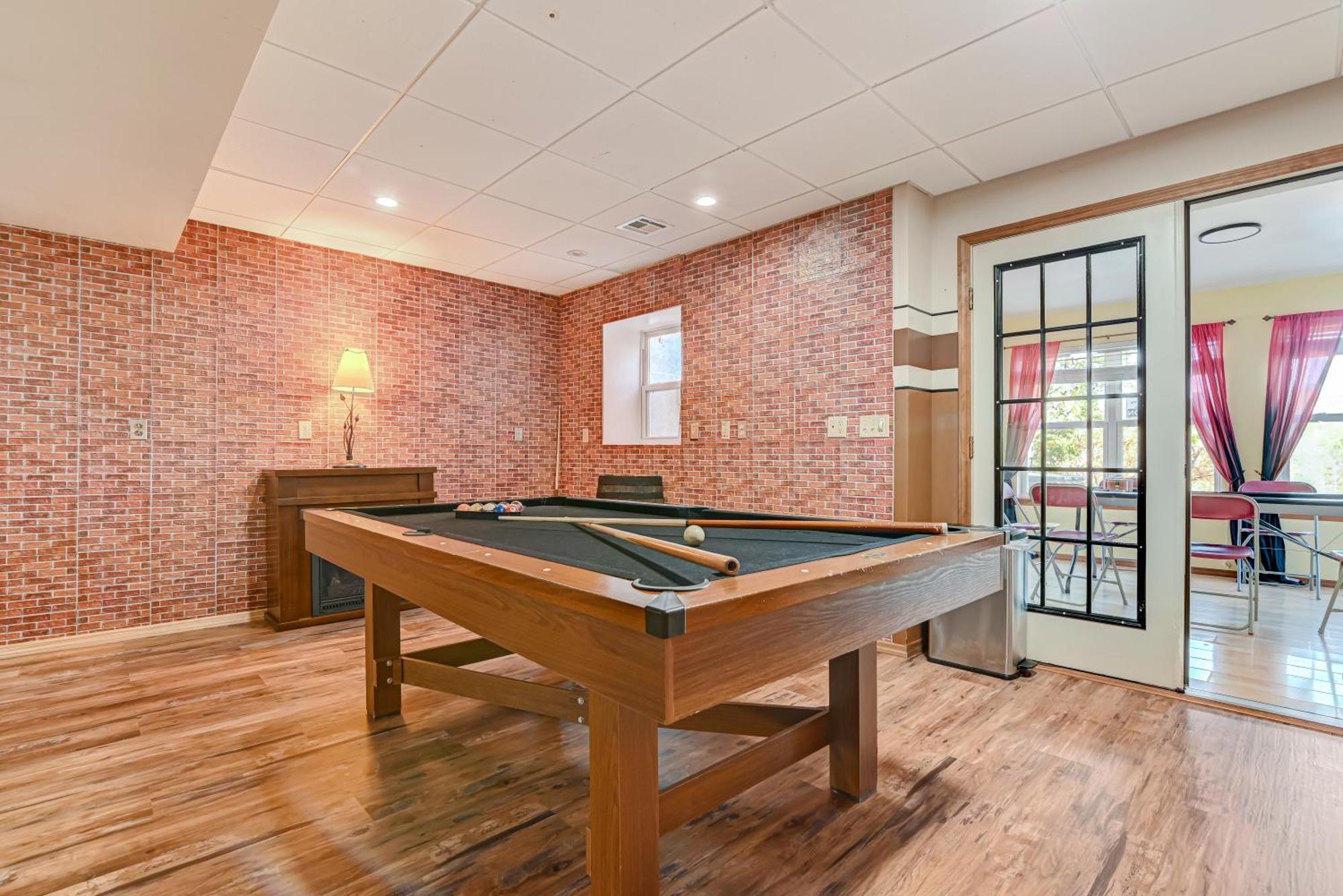 Modern Lakefront Oasis Relaxing Hot Tub Sauna Game Stunning Views! *